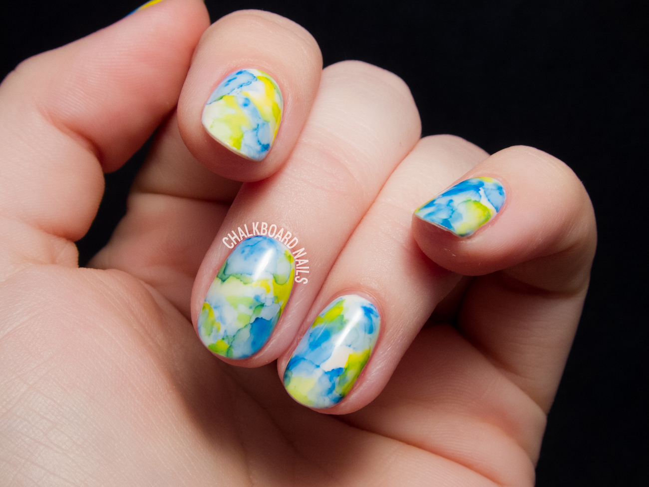 sharpie-marble-gel-nail-art-1