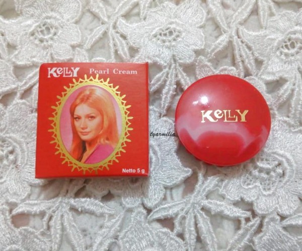 REVIEW Kelly Pearl Cream Tampil Cantik